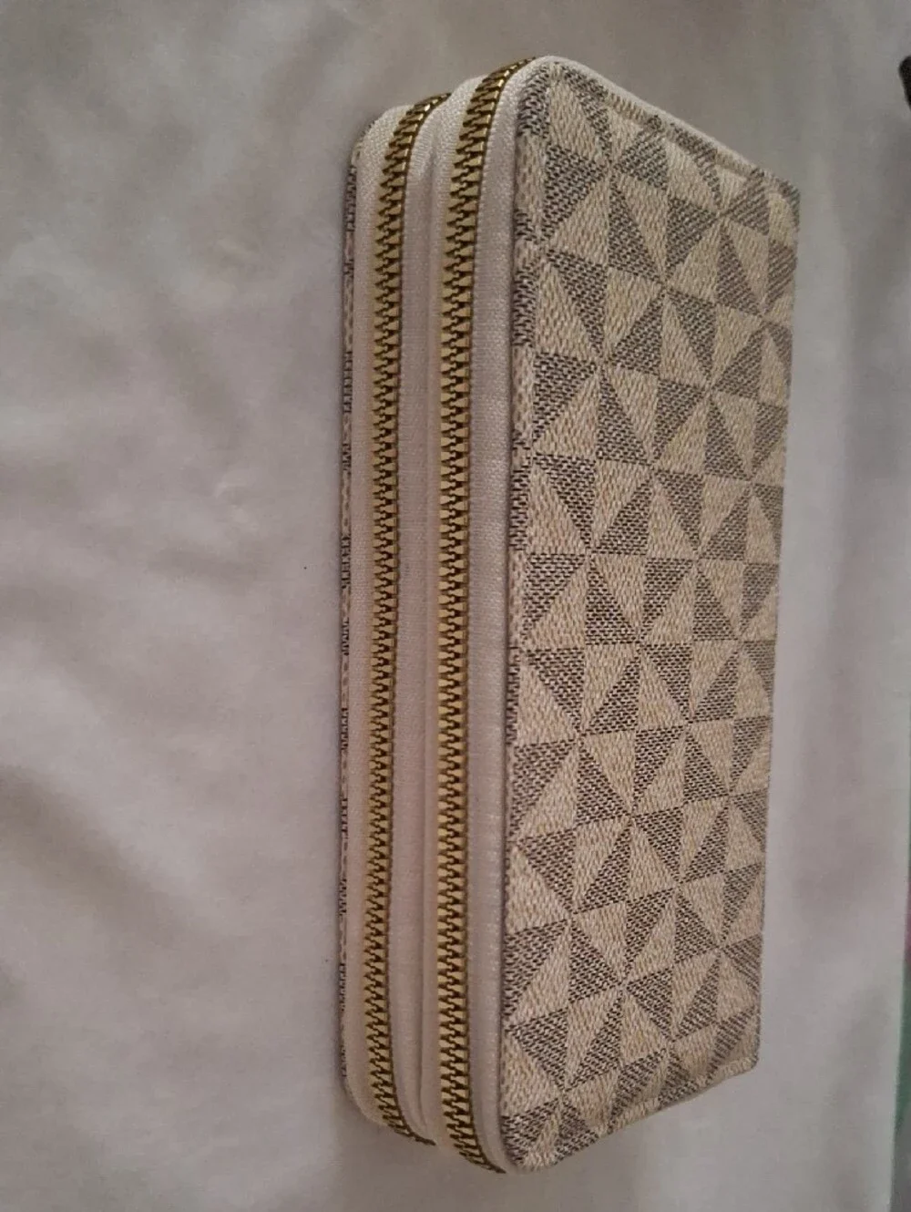 N/A stylish zip
